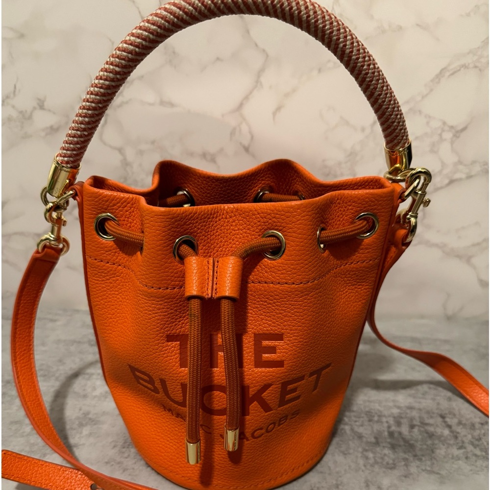 Marc Jacobs Logo Embossed Bucket Bag Orange
